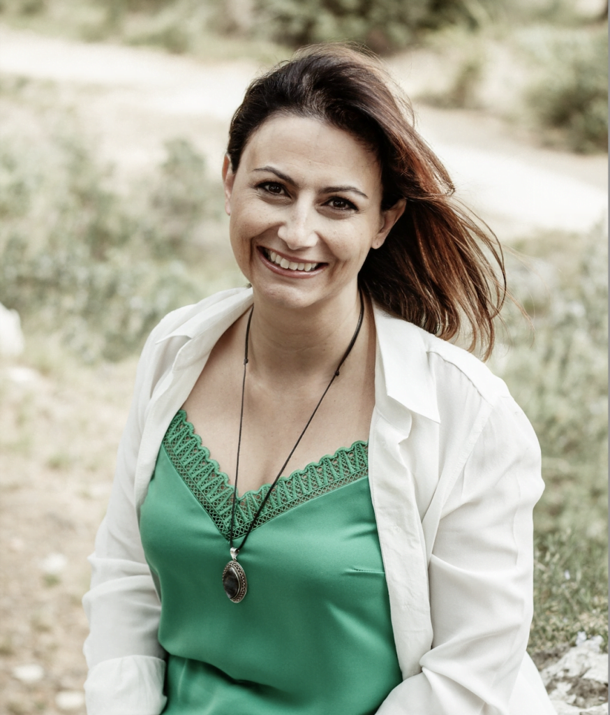 Photo d'Alice Hoareau de KAKKO coaching holistique happy business pour entrepreneurs et dirigeants en quête d'alignement